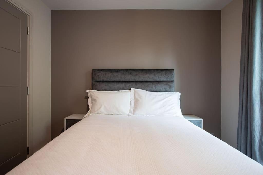 Stunning 2Br Next To The City Airport Bhd - Free Parking بلفاست المظهر الخارجي الصورة